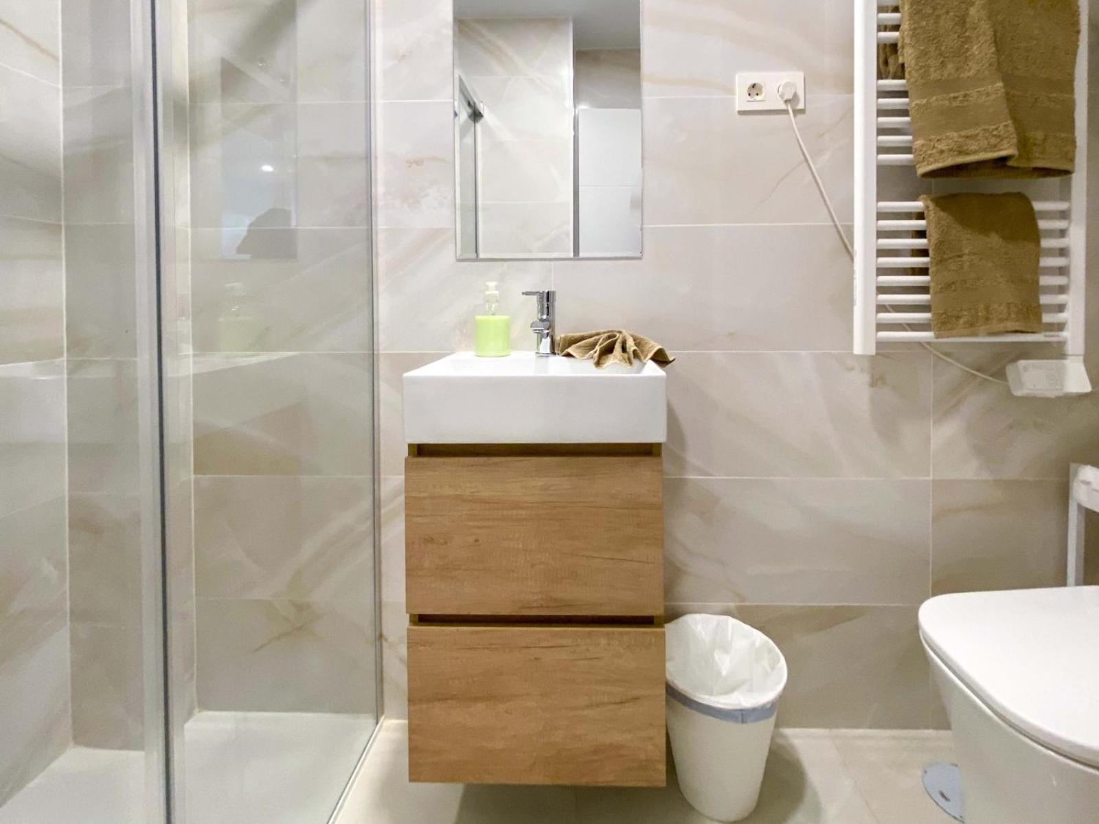 Refugio 2Br Y 2Ba Azca/Bernabeu Apartman Madrid Kültér fotó