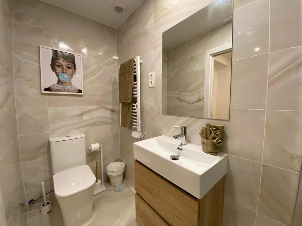Refugio 2Br Y 2Ba Azca/Bernabeu Apartman Madrid Kültér fotó