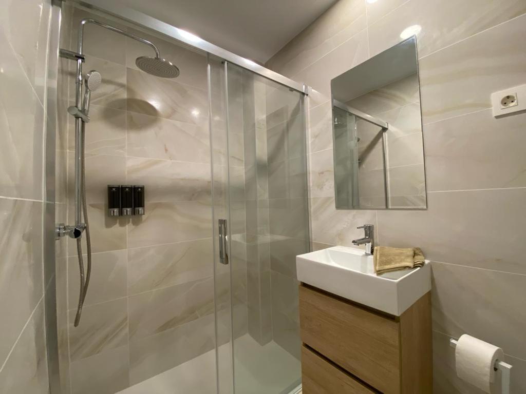 Refugio 2Br Y 2Ba Azca/Bernabeu Apartman Madrid Kültér fotó